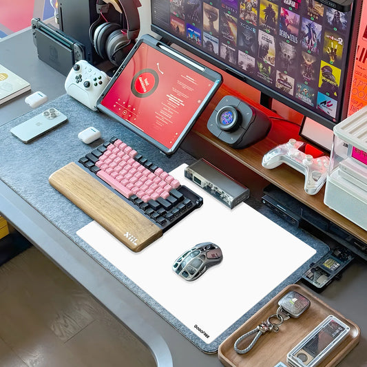 Battlestation Upgrade: How a Glass Mouse Pad Elevates Your Desk Aesthetics