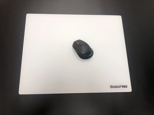Best Mouse Pads for Warzone in 2025 (Speed vs Control Guide)