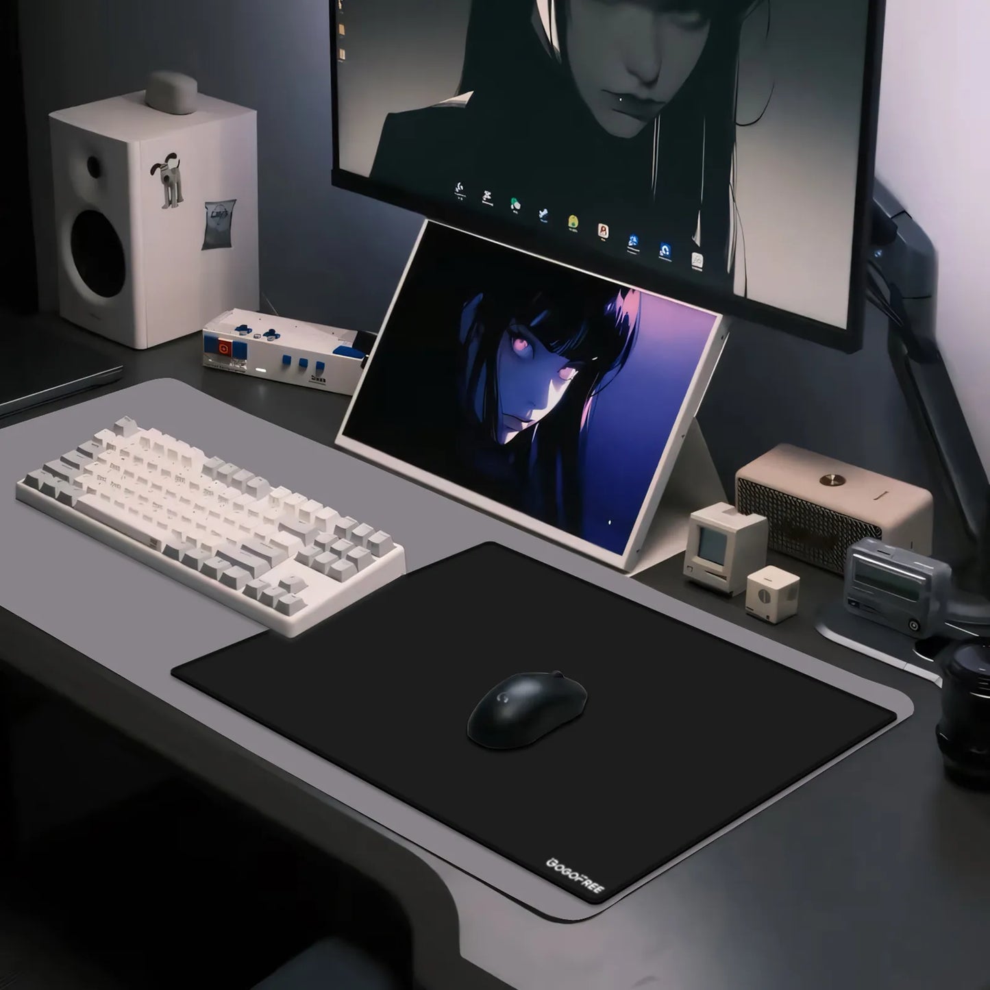 GOGOFREE Tempered Glass Gaming Mouse Pad